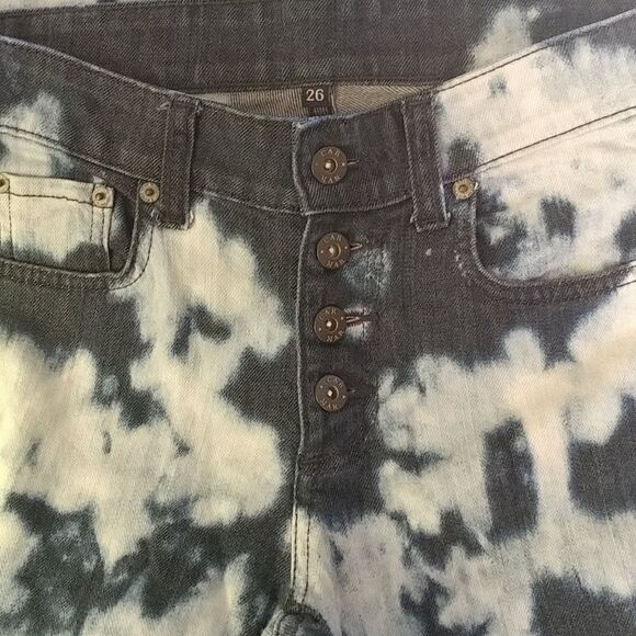 HP 12/10 🎉🎉 Carmar Tie Dye Jeans - Picture 4 of 8
